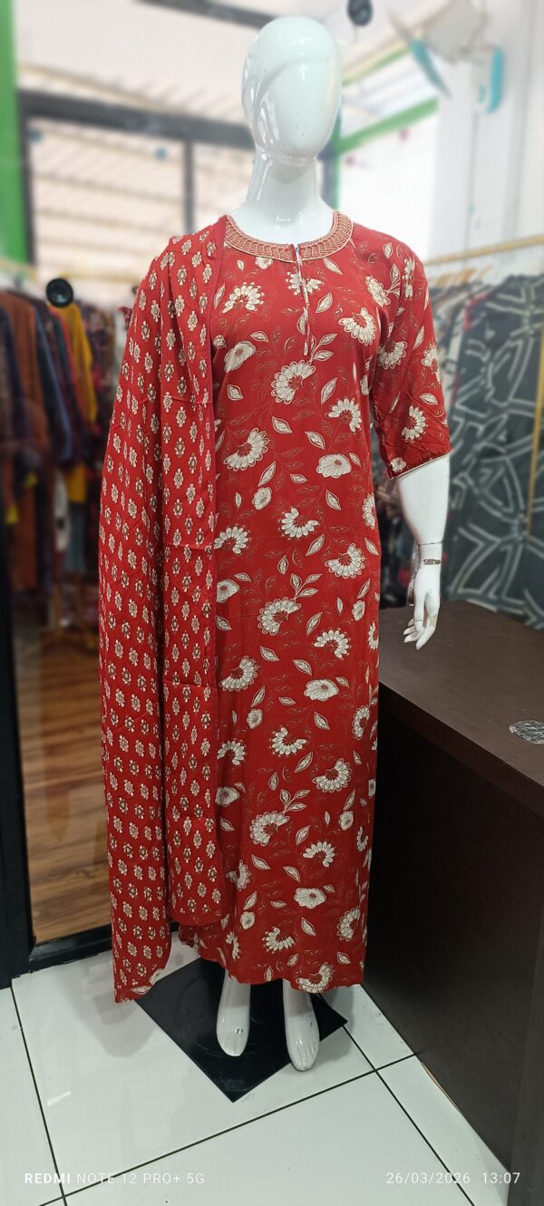 Elegant Rayon Shawl Nighty – Soft & Comfortable